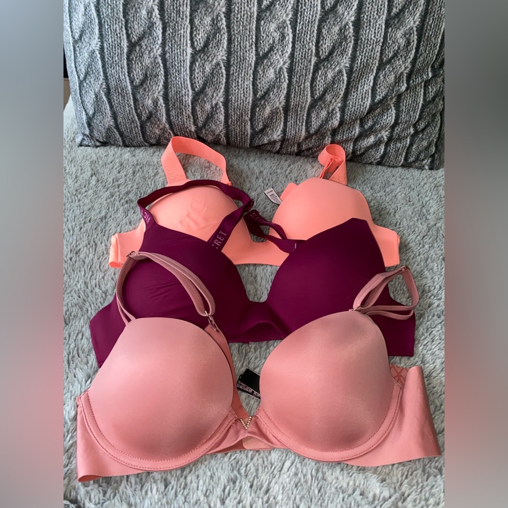 Bundle Victoria secret bras like new